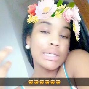 Meet your Posher, Racquel